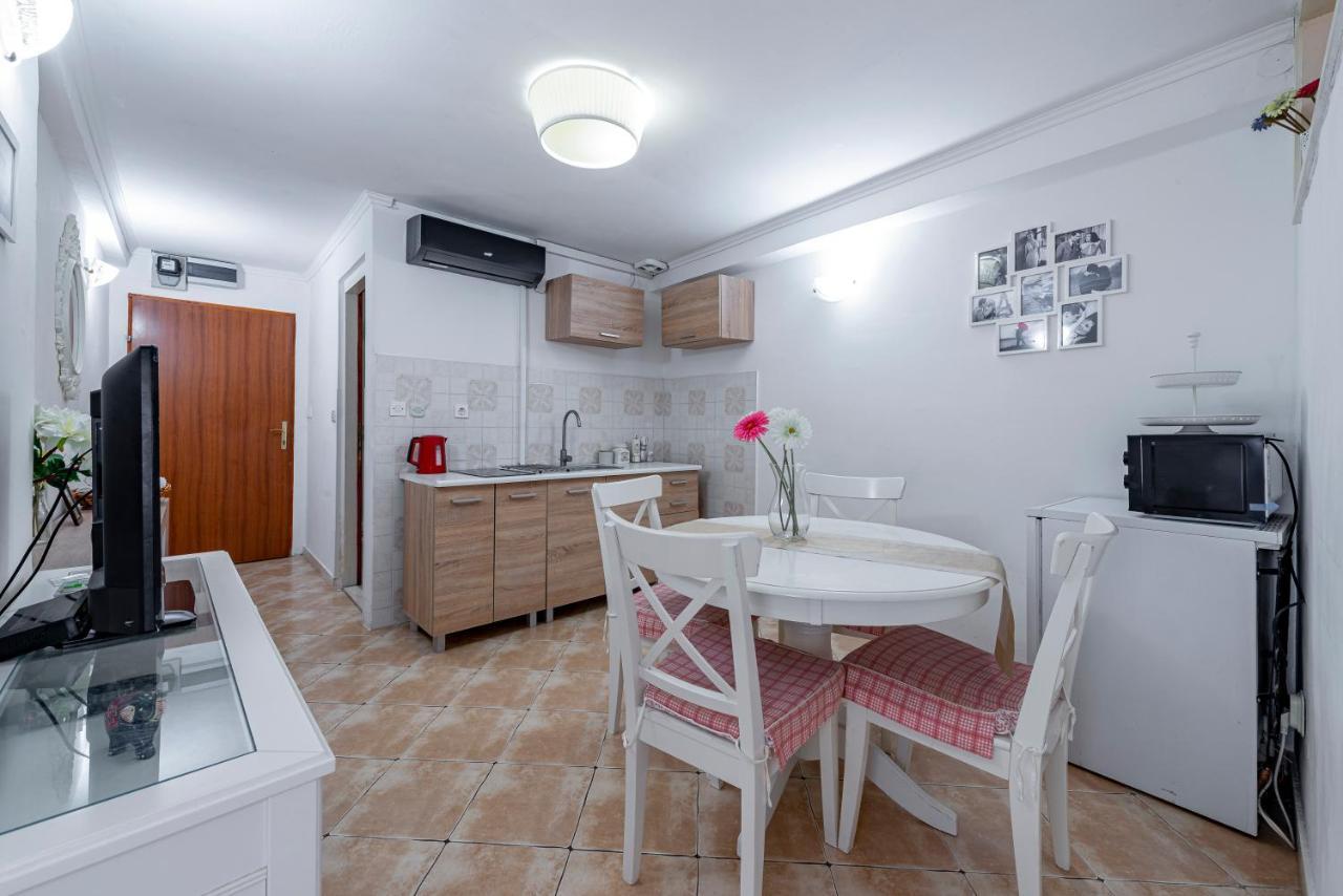 Apartments Vera ドゥブロブニク エクステリア 写真